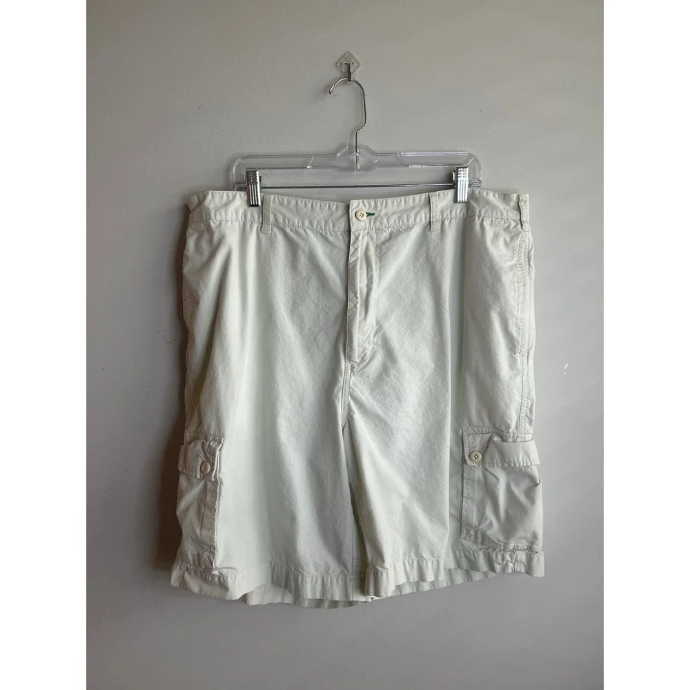 Tommy Hilfiger Khaki Cream Cargo Shorts Mens 40 (fits 38)